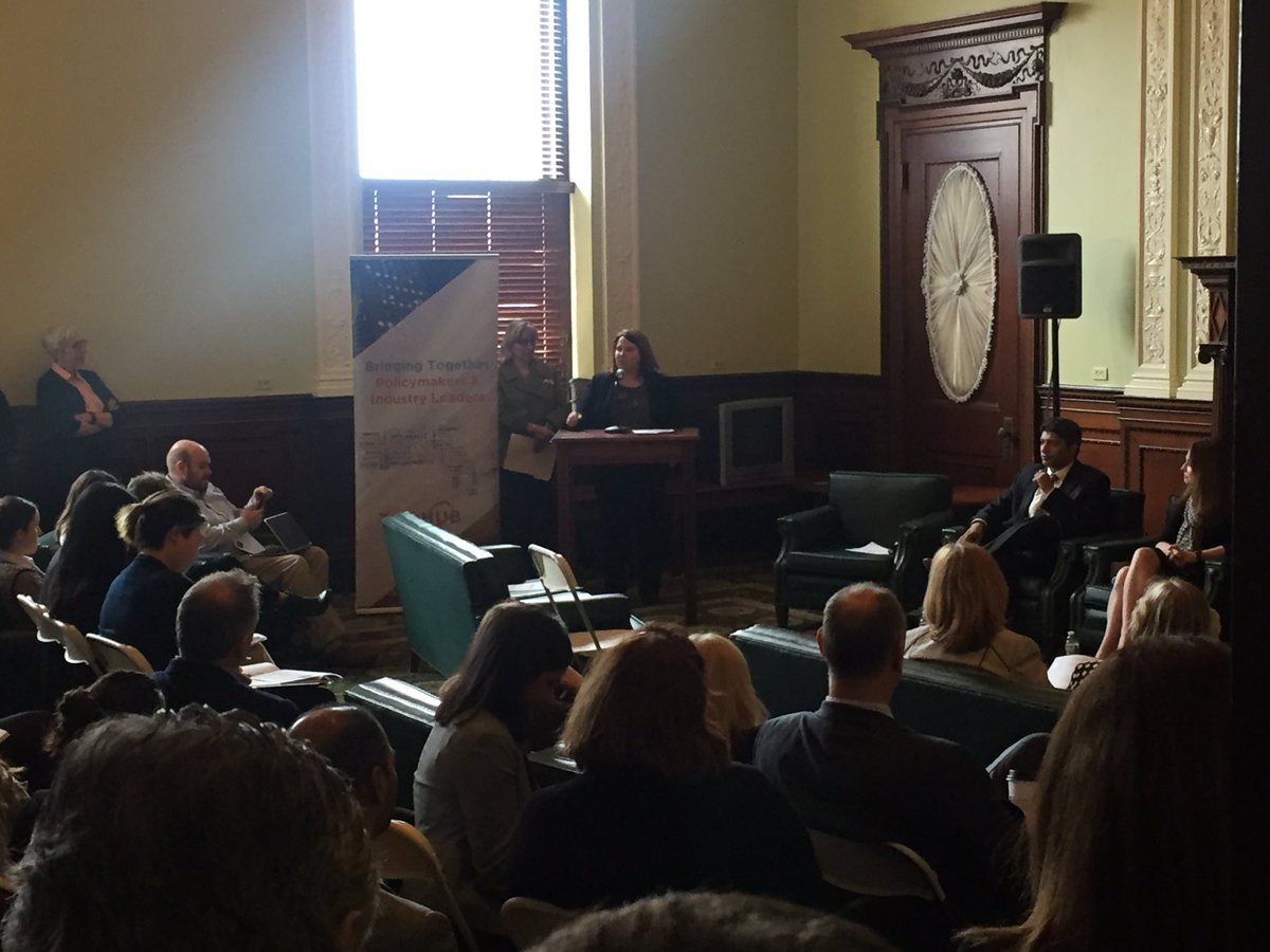 am_ferrante's tweet photo. Full house at the #MATechHub event today with @KarenSpilka #mapoli https://t.co/Joarl6dNX9