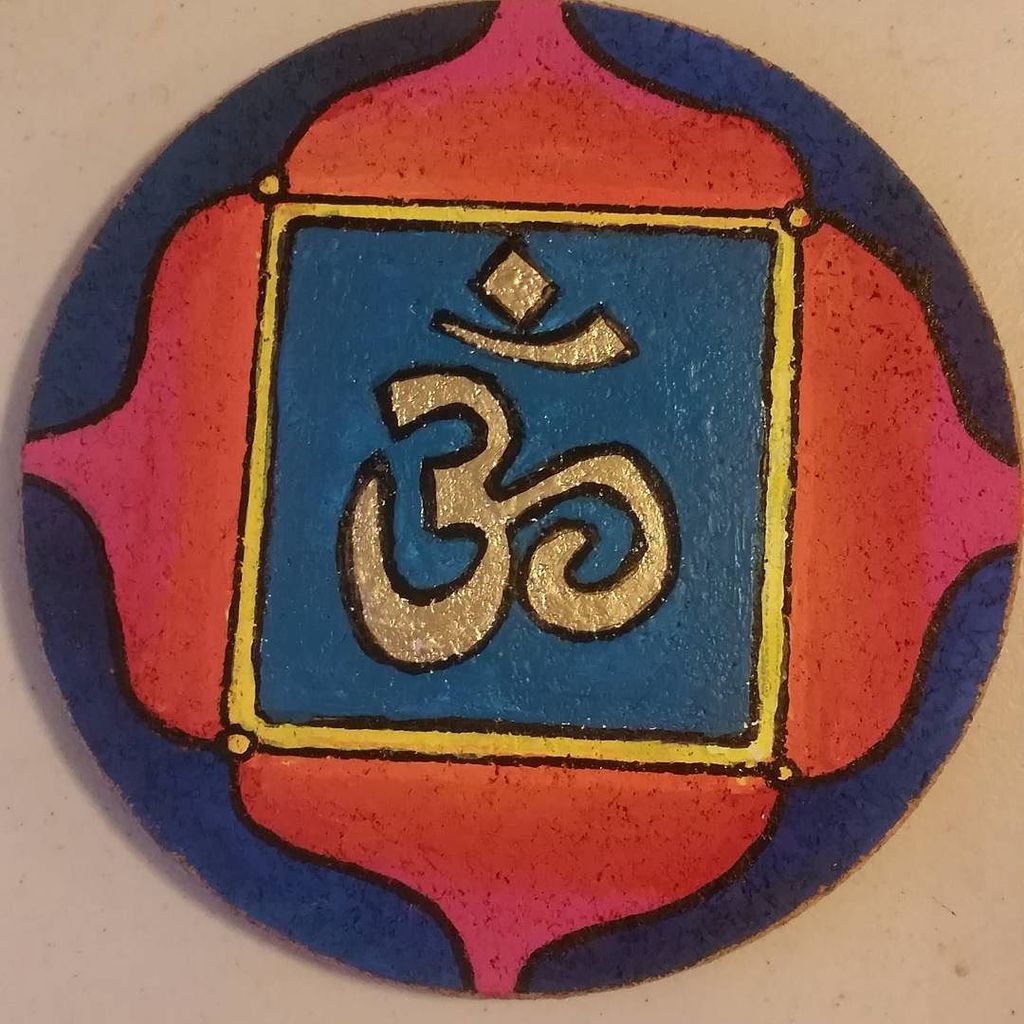 MeditationStars's tweet photo. OM #dabmat #handpainted #freehand #badkatmats #getmehigher #dabup #dab #katsthatdab #medit… https://t.co/gKzyoZE2cA https://t.co/8oc9erJk25