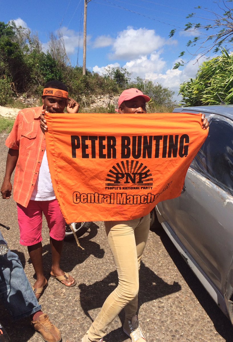 PeterBuntingja's tweet photo. This flag is from 2007! #PassingThrough #Ryde #Knockpatrick #BuntingForCentralManchester #2DaysToVictory https://t.co/dmnKOvof59