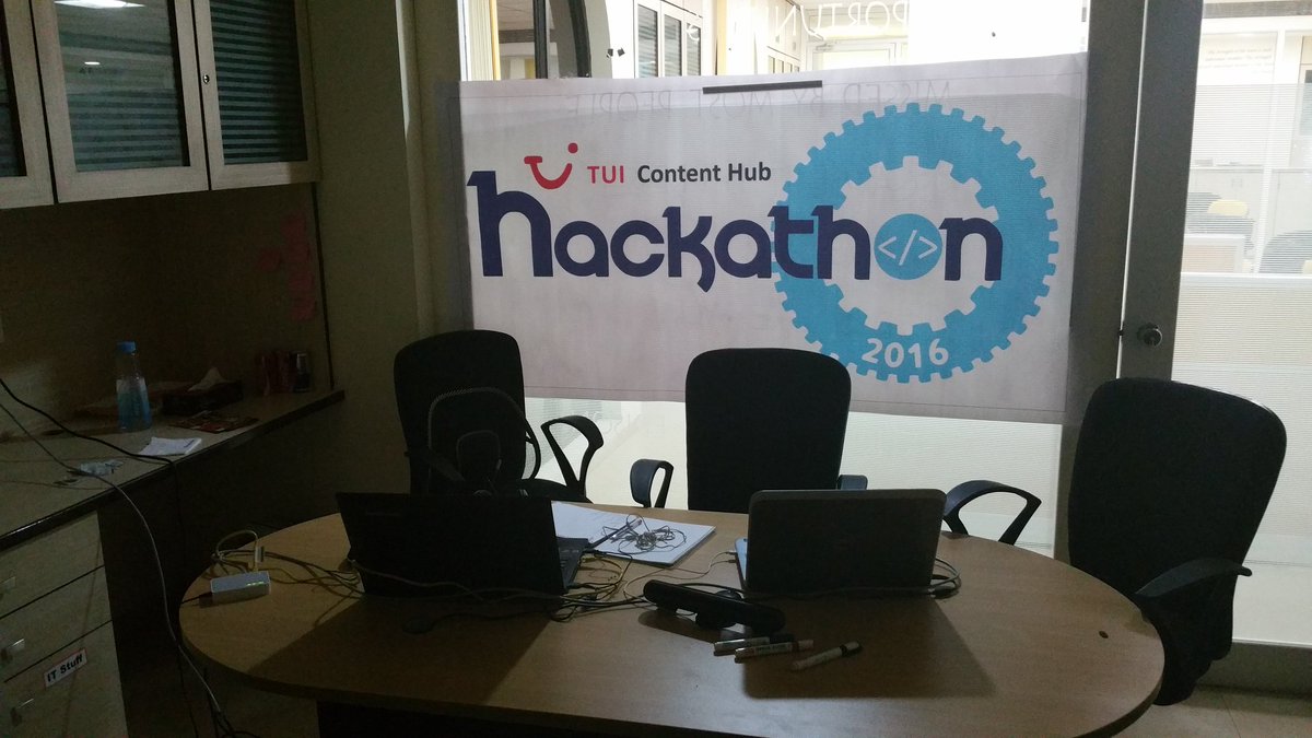Sumitkokate's tweet photo. End of play for day 1 #ContentHubHackathon2016 https://t.co/GBU2GWHvtD