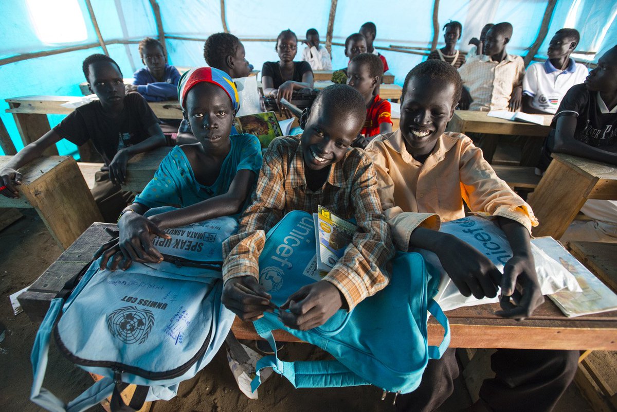 400K+ children received an education last year in #SouthSudan thanks to <a href="/unicefssudan/">UNICEF South Sudan</a>'s #BacktoLearning campaign