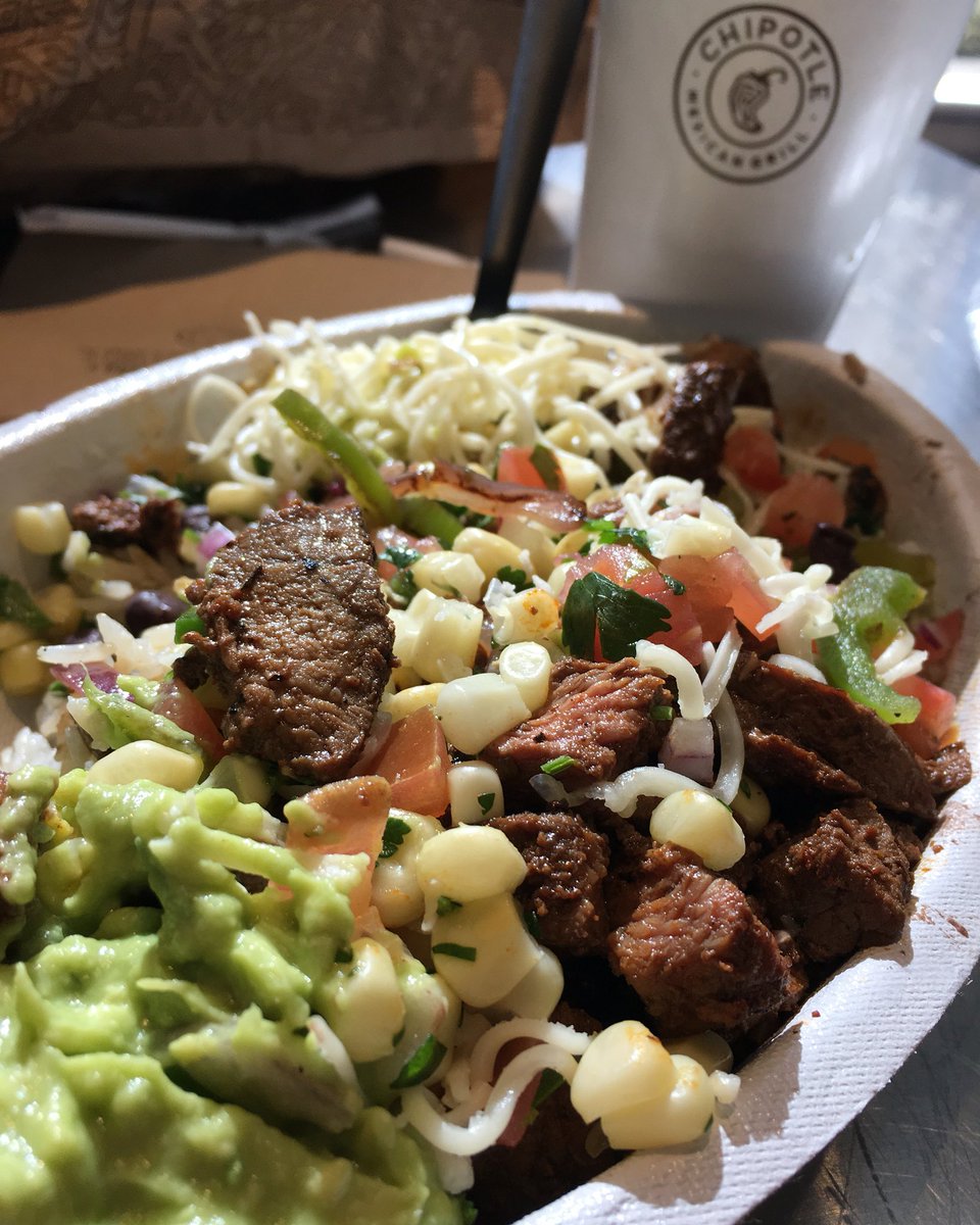 BetterThanRamen's tweet image. Oh @ChipotleTweets, how I've missed you. Being reunited tastes so good. #chipotle #HopeIDontGetSick