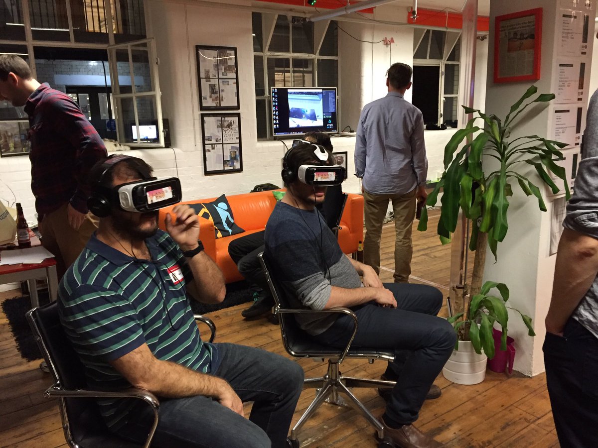 bossagames's tweet photo. #VR meet up is in full swing! #bossavr https://t.co/arjfMxUdnM