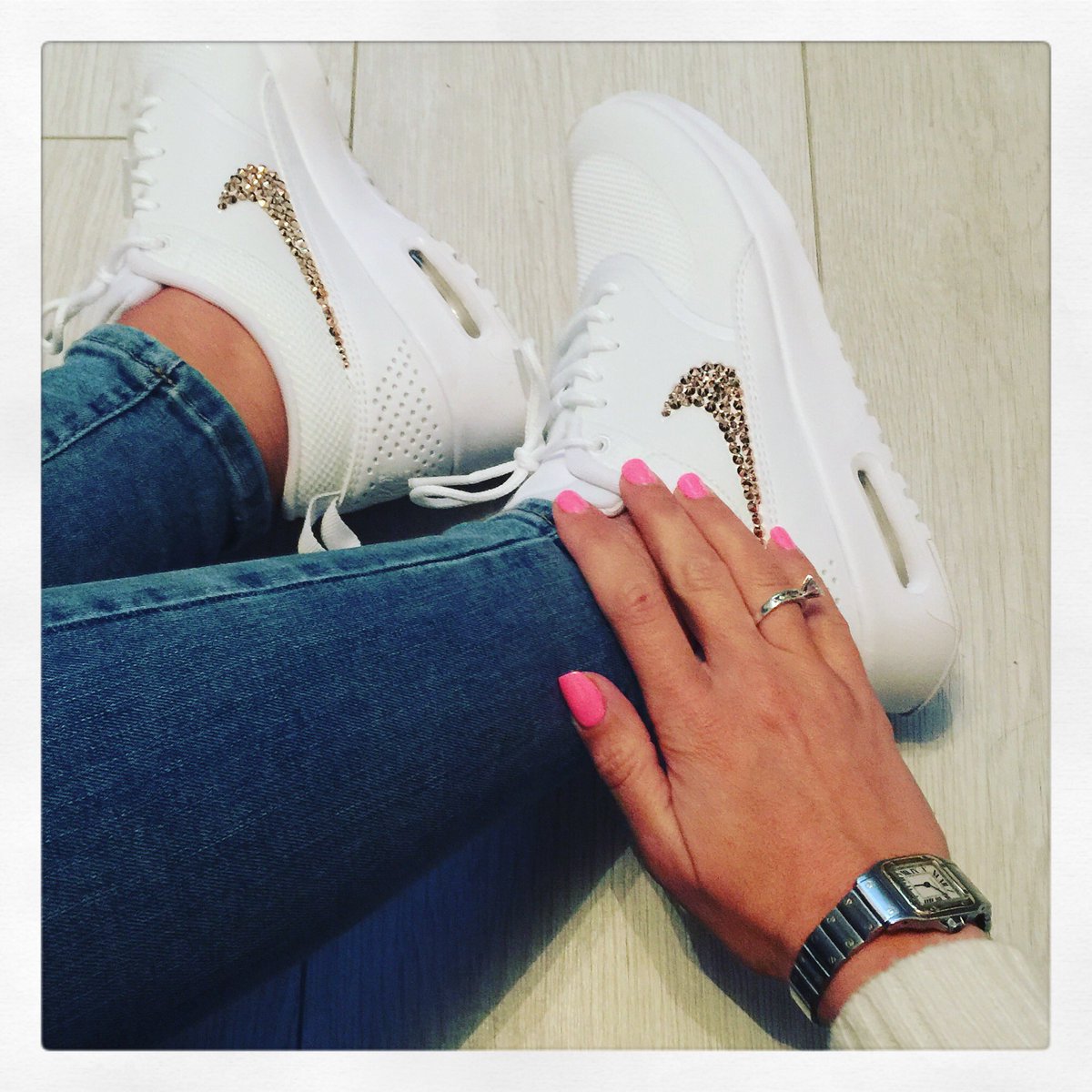 TLCustomising's tweet photo. For sale!! Size 4 and 5 white Nike Thea's with rose gold Swarovski crystals. £109 including delivery 💎💎💎 https://t.co/Q2n2l2eqnc