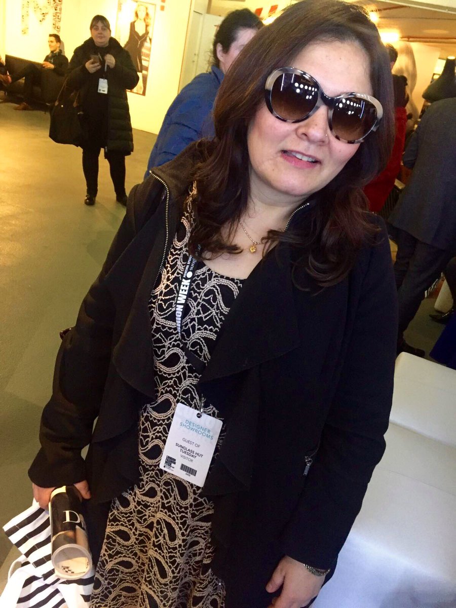 vimi35's tweet photo. AMAZING EXPERIENCE....THANK YOU😃#DiveIntoFashion #LFW @stefanome @jane_salway @sflarkin @RosDeans https://t.co/KcGupuoHhv