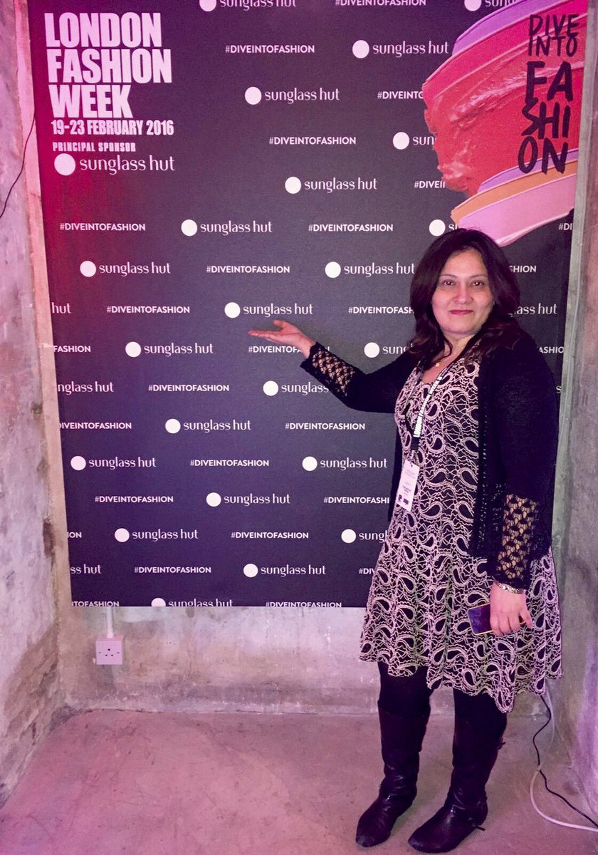 vimi35's tweet photo. AMAZING EXPERIENCE....THANK YOU😃#DiveIntoFashion #LFW @stefanome @jane_salway @sflarkin @RosDeans https://t.co/KcGupuoHhv