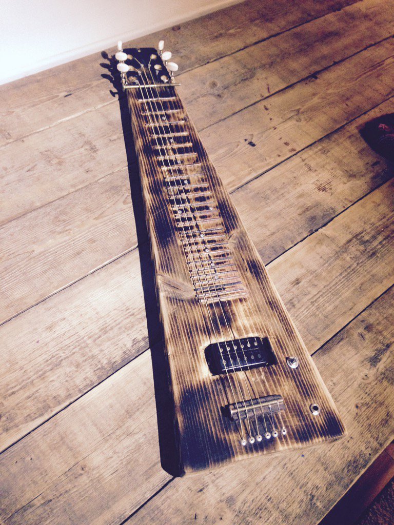 cigarbox_sounds's tweet photo. Lap steel recycled materials £100 #theblues #cigarboxguitar #slideguitar https://t.co/pTIQBmJXfJ