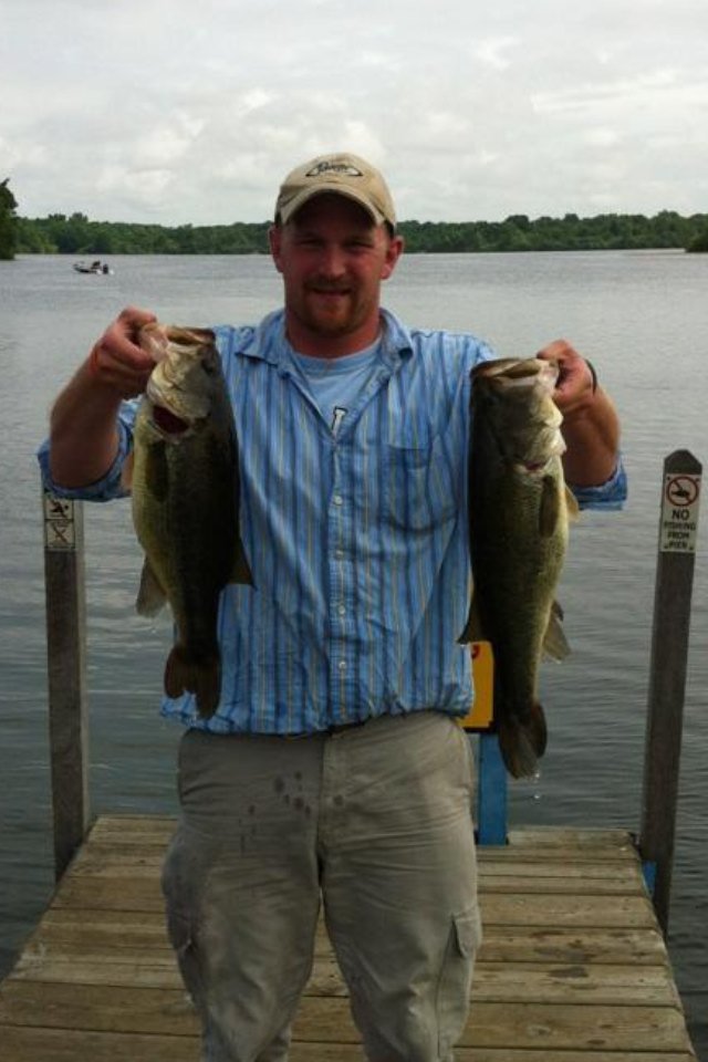 fishlife4me's tweet photo. @slumpgumpy The time at sleepy hollow the coyotes were going crazy and the water looked #Froggy https://t.co/iE5XYTkW4x