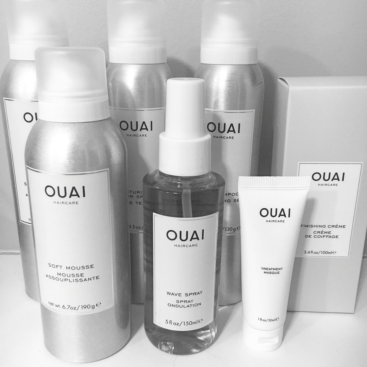 hashtaghilger's tweet photo. Gang's all here! LOVING @theouai by @jenatkinhair. Scent is 👌🏻, "dope" packaging, overall 👍🏻👍🏻. #ouaiobsessed https://t.co/JCaywaOInq