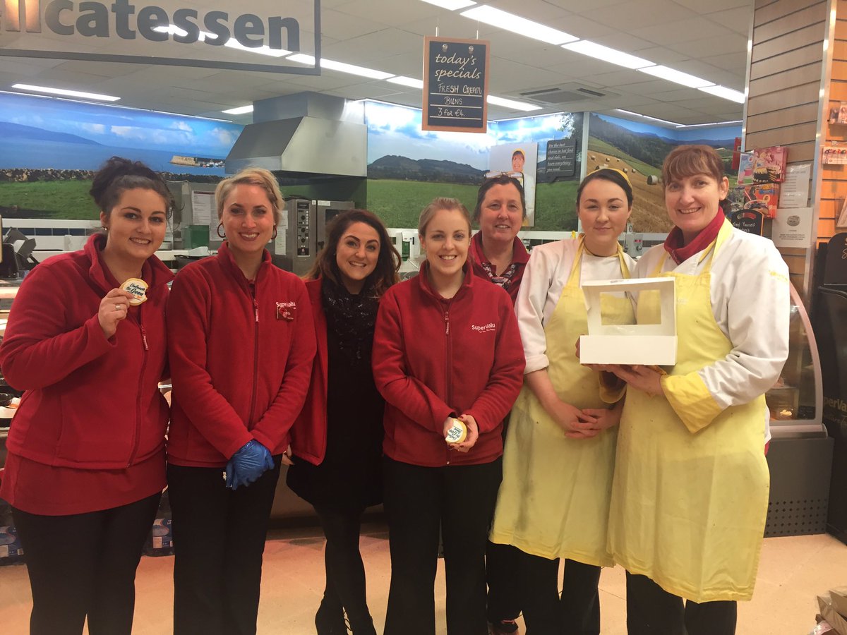 Live95Limerick's tweet photo. All the guys in Supervalue Grove Island enjoying their treats from @LimkGreyhound #unleashthegoodtimes #limerick https://t.co/8ApAjkYuNI