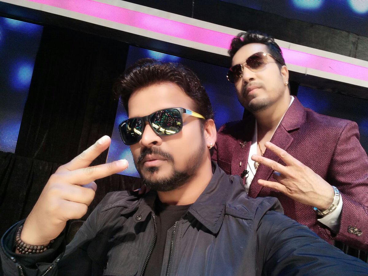 GoLiveTalent's tweet photo. @shahidmaliya #SaReGaMaPa @ZeeTV @MikaSingh @iamashking @divya_kumar26 @Md_Irfan17 @JubinNautiyal #LetsGoLiveBaby https://t.co/XgFSm1EAYh