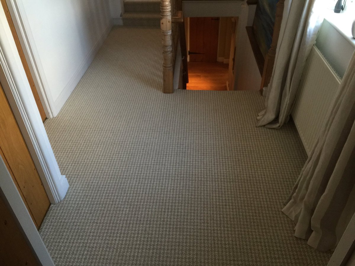 HartCarpetsHW's tweet photo. @AlternativeFlr @FBallUK F3/F1 @salesmarkwest #optima #anotherhappycustomer https://t.co/RzSjD2rGLa