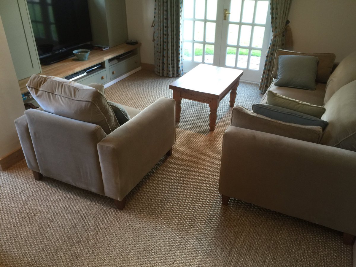 HartCarpetsHW's tweet photo. @AlternativeFlr @FBallUK F3/F1 @salesmarkwest #optima #anotherhappycustomer https://t.co/ce0OLQyDQG