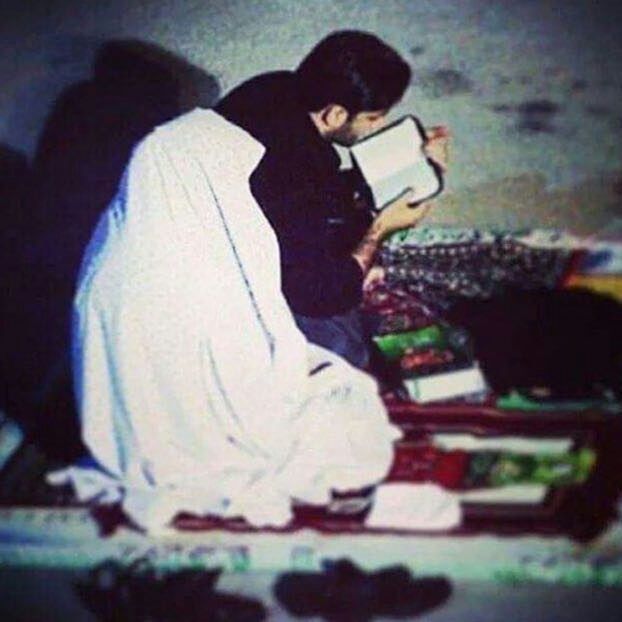 o__x2i's tweet photo. إن هجرت الصلاة ؟ كل شيء جميل سيهجرك ♥" https://t.co/jykq0xwk28