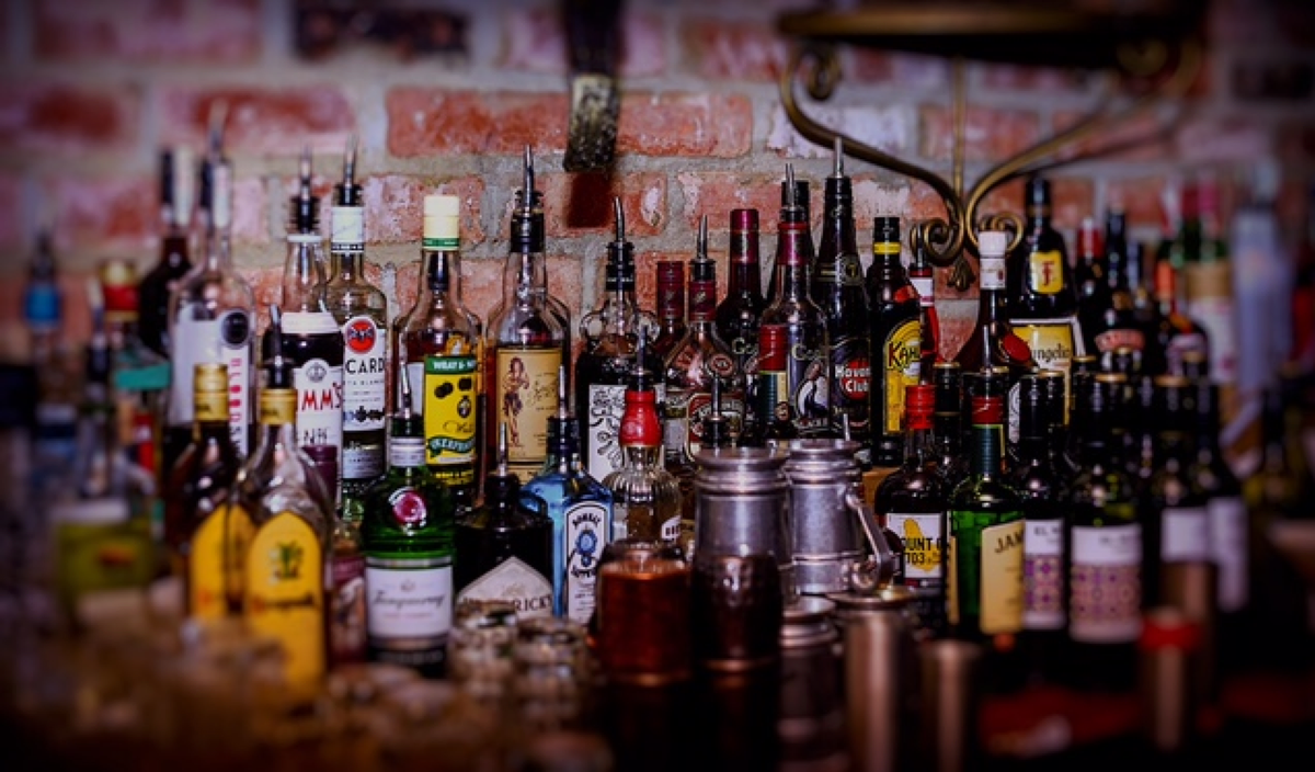TheClaphamNorth's tweet photo. "I'll drink responsibly when there's a brand of #vodka named responsibly." #DrinkingQuote https://t.co/DQK2uMEHdT
