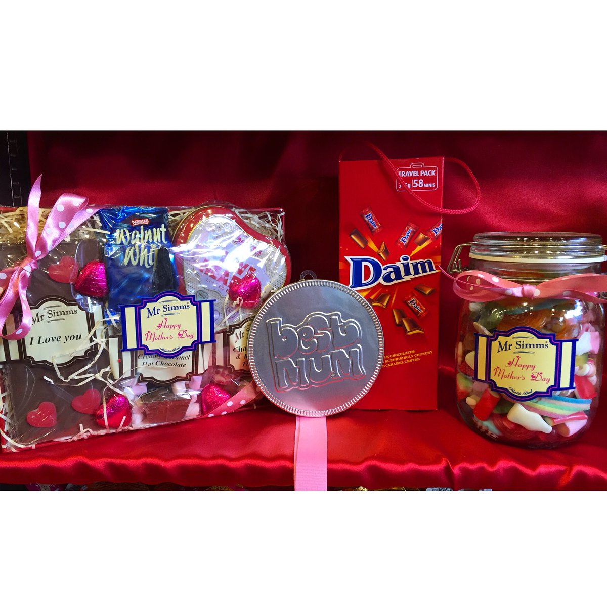 mrsimmssth's tweet photo. #MothersDay 6th March 🌸🍴🍫🍭 We have the sweetest gifts around &amp; so much choice! #mrsimms #stocktonheath #dontmissout https://t.co/kmopfG6RKM