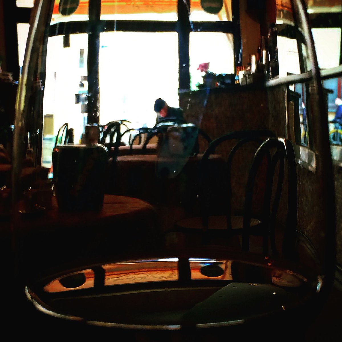 eugenia_serena's tweet photo. #redredwine #dapaolo #magiacafe https://t.co/BFC0jO75rH
