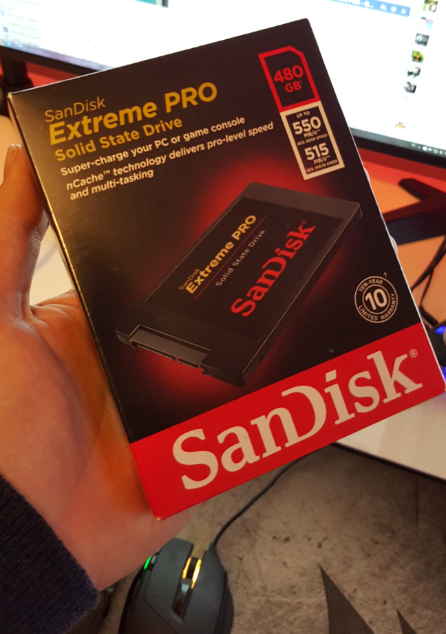 XtremsAdvices's tweet photo. Hello =)
Le SSD du nouveau PC ! 
Un grand merci à @SSDSanDisk ^^ https://t.co/t9kyv4Ngss