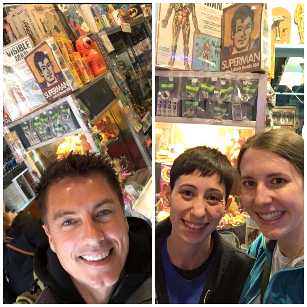 malmig87's tweet photo. @Team_Barrowman we happened to be in the area! ❤️❤️ had fun at the con! Thanks for being an awesome guy! https://t.co/iXckvyJfhq
