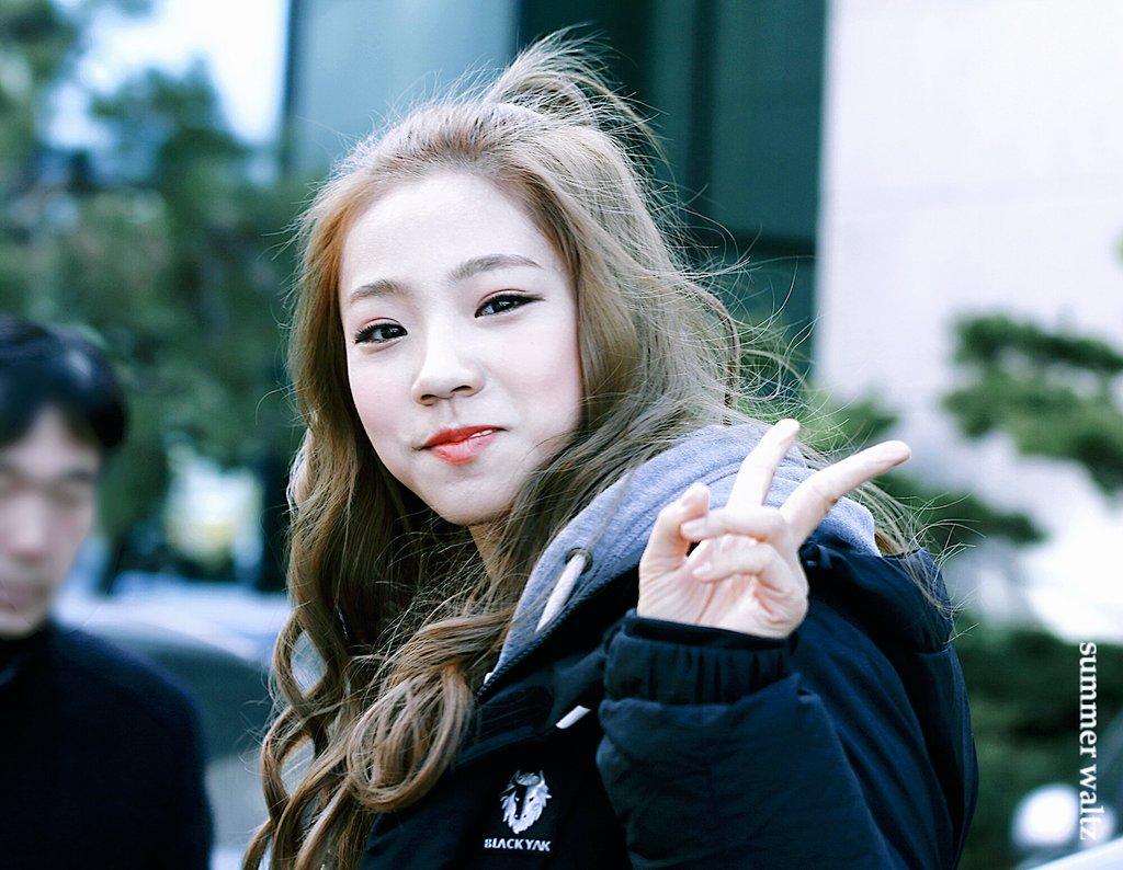 Cb6KdYbVIAA_mzz.jpg:large