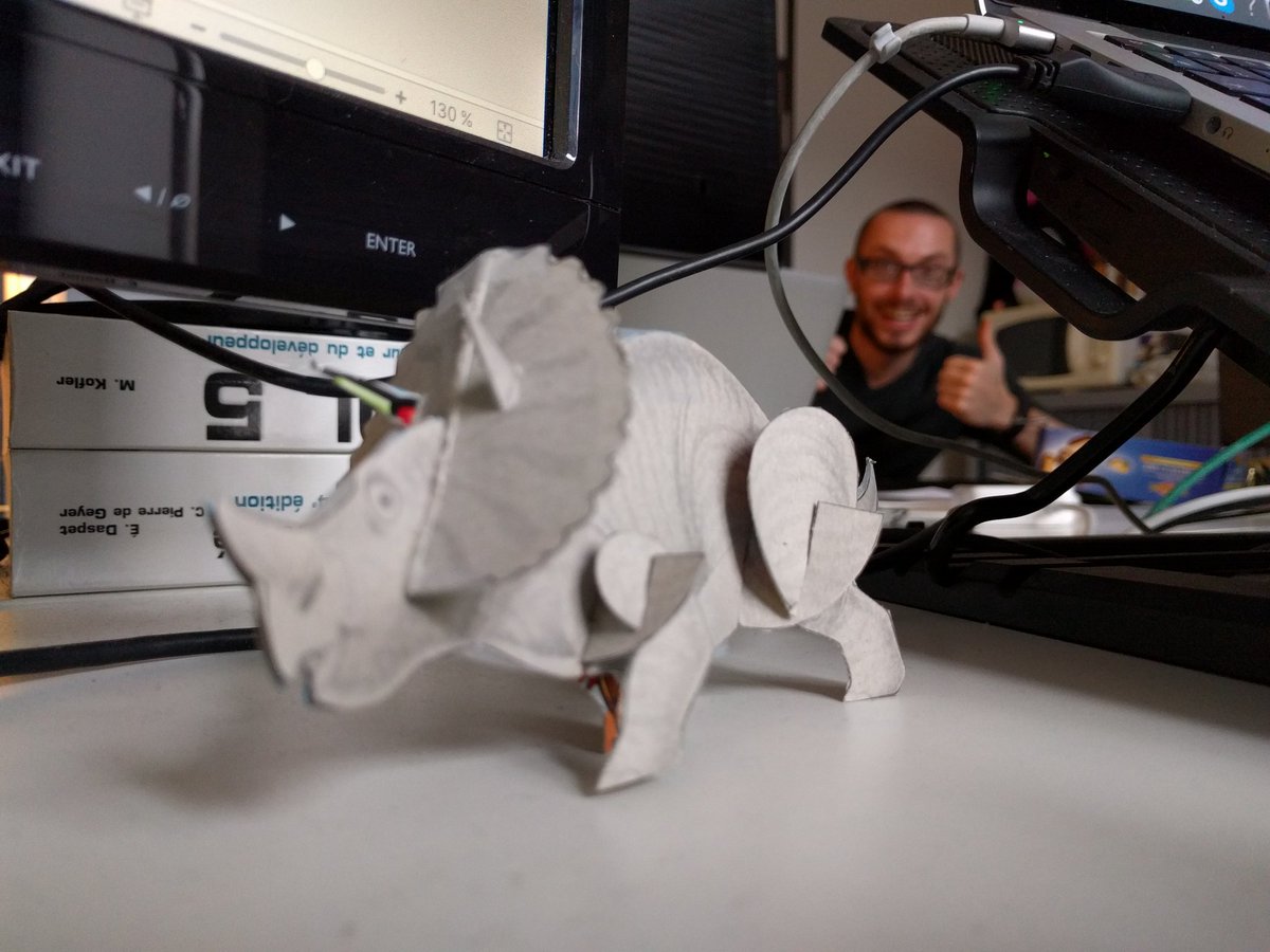 Ochelys's tweet photo. Grosse grosse rΓ©alisation aujourd'hui, @PKoin heureux :-) #dinoprototyping #dinocraft #triceratopsinterface #proud https://t.co/zcmrUYDwd2