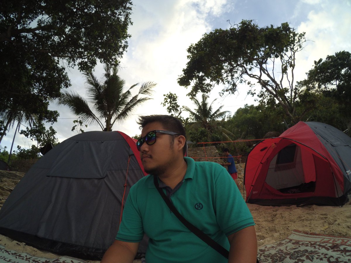 jons1892's tweet photo. Pantai Wediombo https://t.co/JkUqaRTlCn
