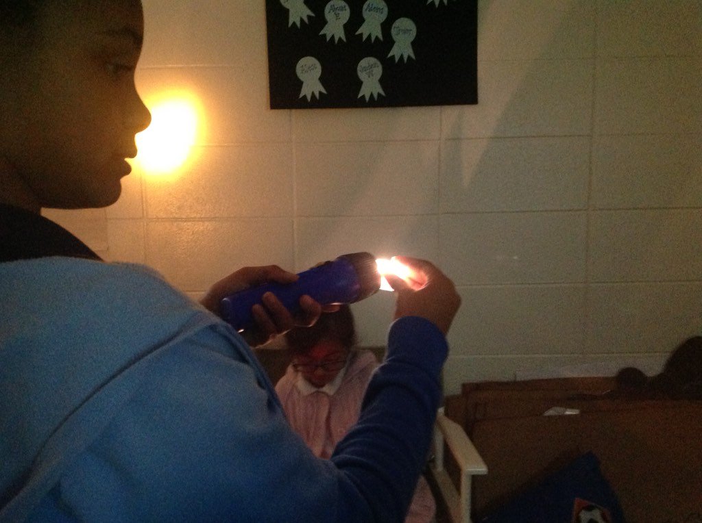 MrsFolkerTCE's tweet photo. Exploring light with prisms and lenses.  Fourth grade loves Science! https://t.co/4i47OqGKjE