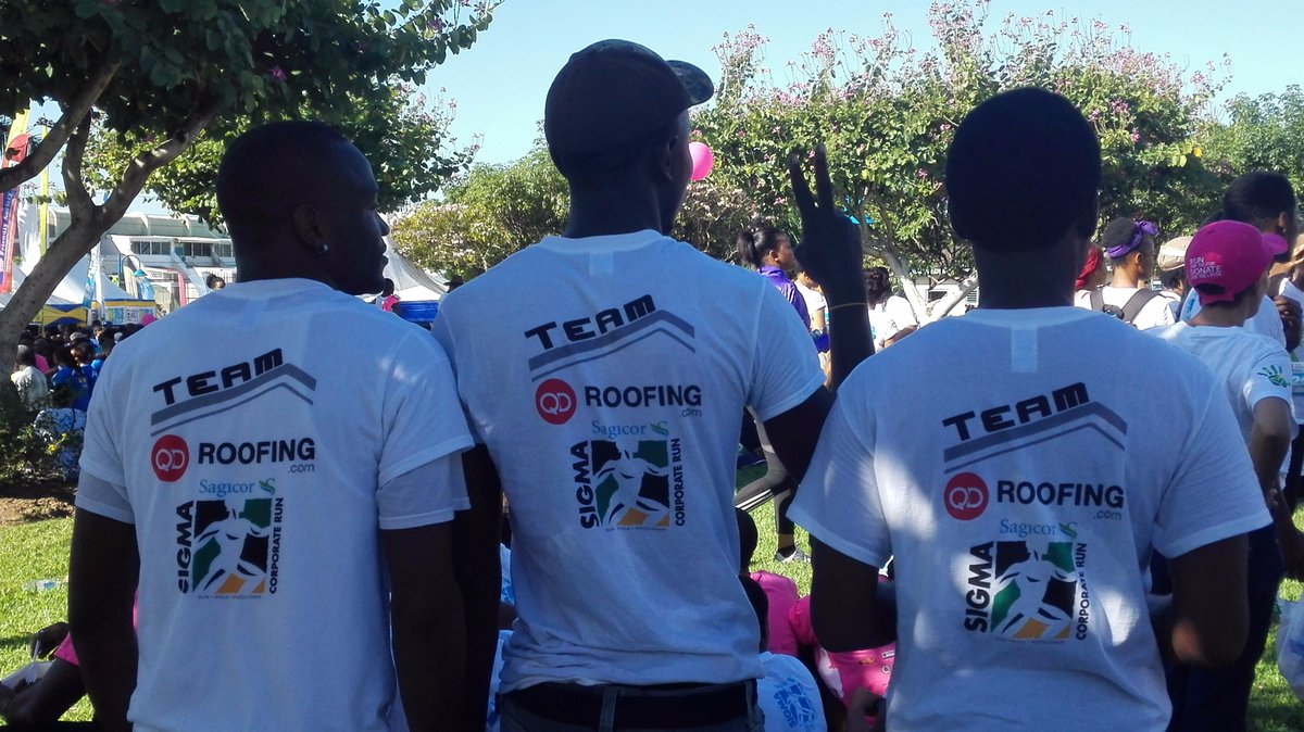 QualityDealers's tweet photo. Team #QDroofing.com at the recently held Sigma Run. #RunForTheFun #DonateForTheCause https://t.co/16i4fNJSUn