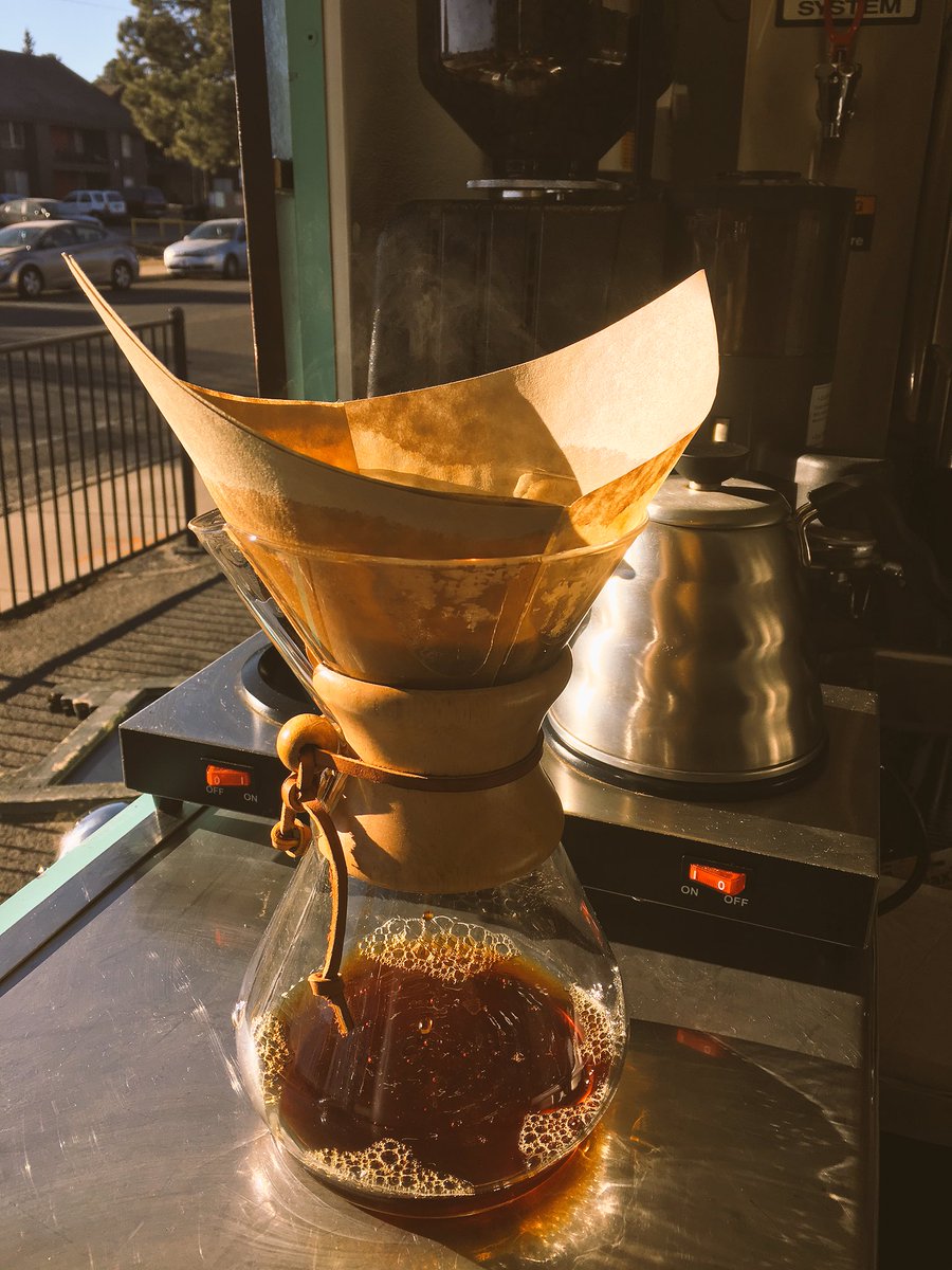 rollinroastco's tweet photo. Warm up today with a fresh cup of pour-over coffee! #chooseyourroast #drivenbycoffee #yourfavoritebaristas https://t.co/PPD8PRcfI0