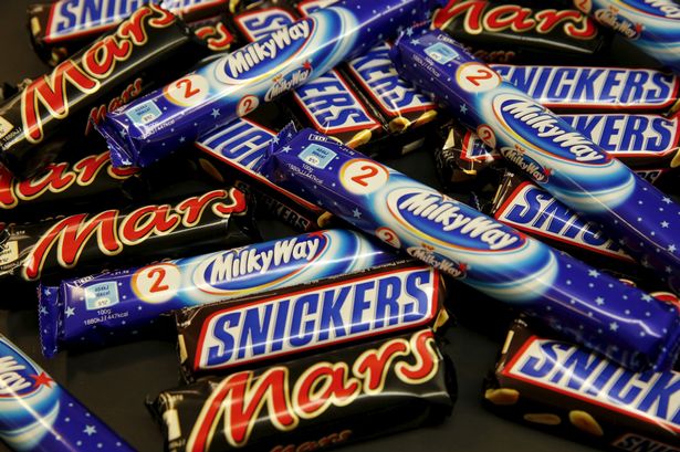 Mars Snickers Çikolatalarında Plastik Parçası Bulundu