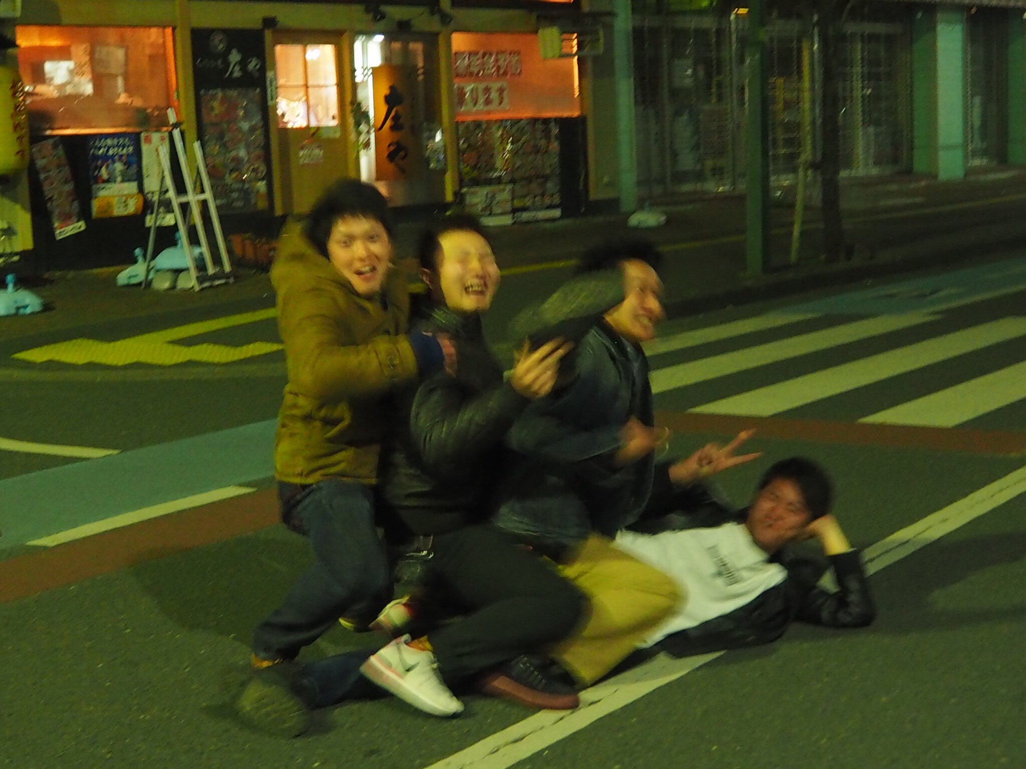 関根 航太 事務仕事終わったー さー帰ろう 埼玉戻りたいなー T Co 7danmilrw2 Twitter