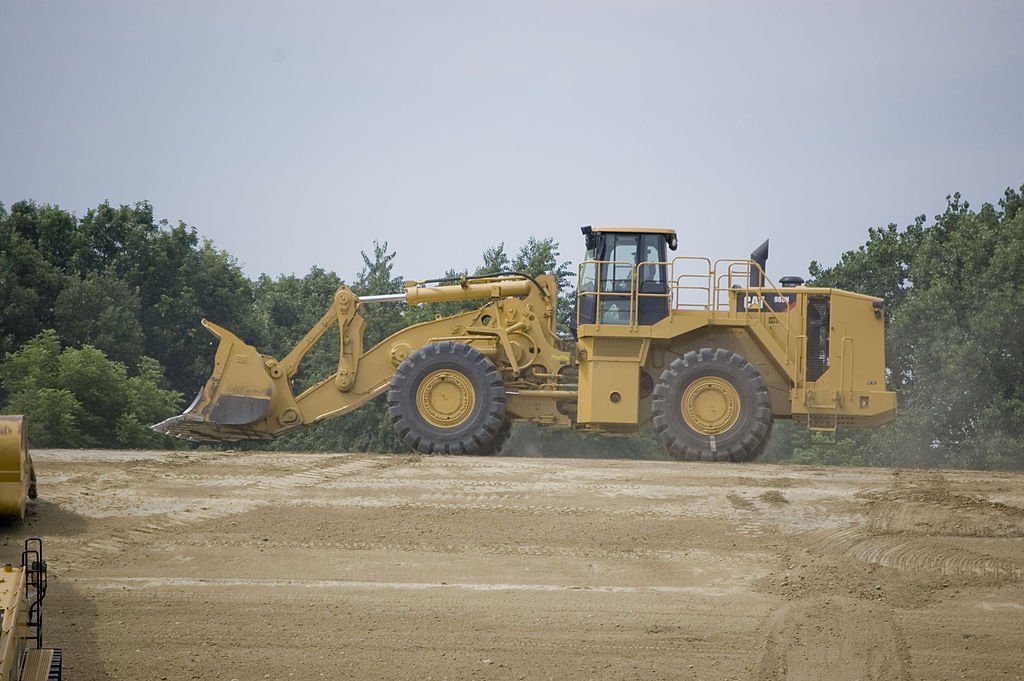 havenploeg's tweet photo. #vacature #ZPP'er voor de #CAT988 Shovelmachinisten gezocht voor in de haven van #Amsterdam https://t.co/NKBN0h6Av5 https://t.co/2gNl7WxKfj