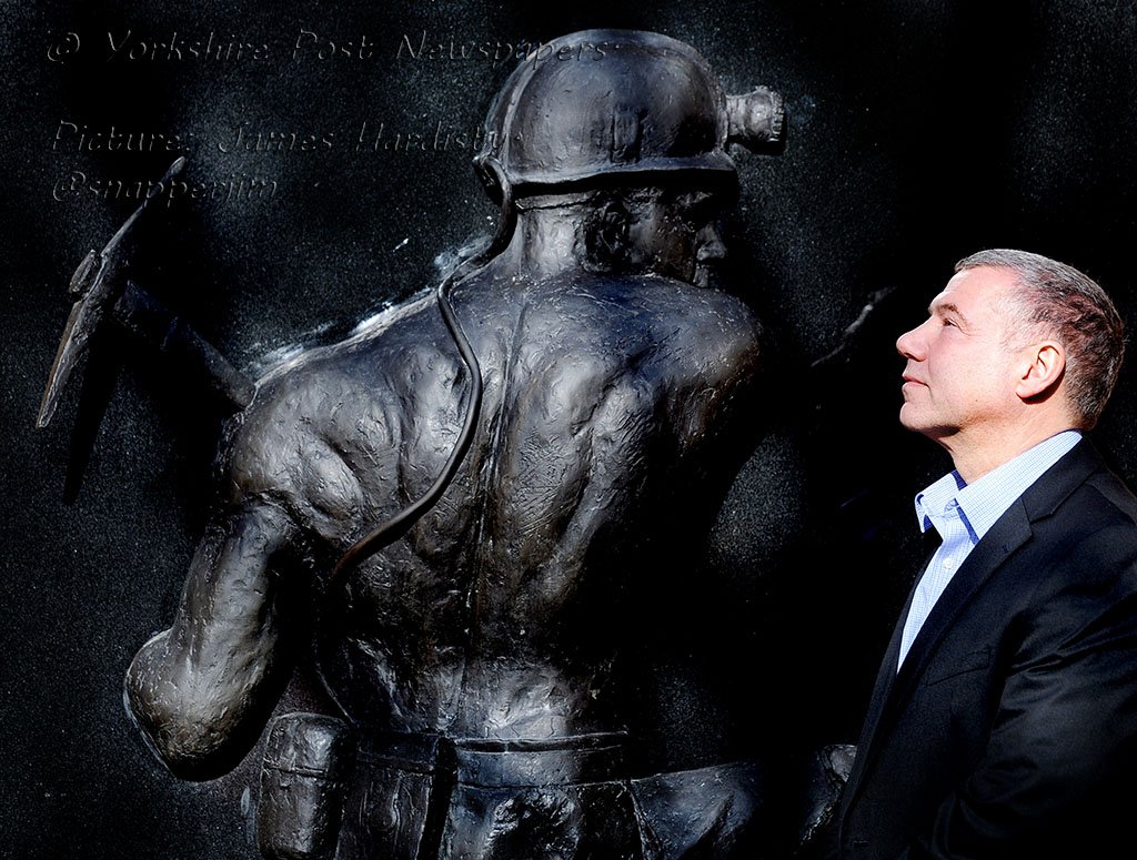 snapperjim's tweet photo. @NCMME #LastCoal #Kellingley #Colliery #coal #mining #Yorkshire #Memorial #Trainboard see @yorkshirepost @mining https://t.co/QZGXFnfC3r