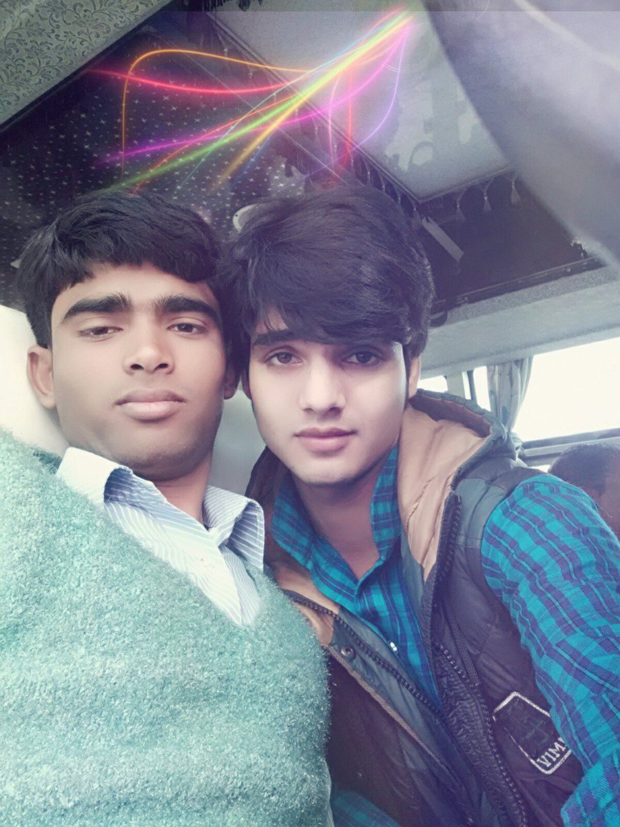 SarfarazAr's tweet photo. sarfaraz king https://t.co/iPCLC5mr6z