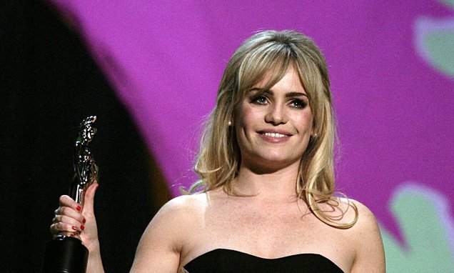PokerBuzzing's tweet photo. Third of brit award 'newcomers' fail to have hits after 12 months https://t.co/2MsBJEbKv6 https://t.co/vBB5xRGPtS