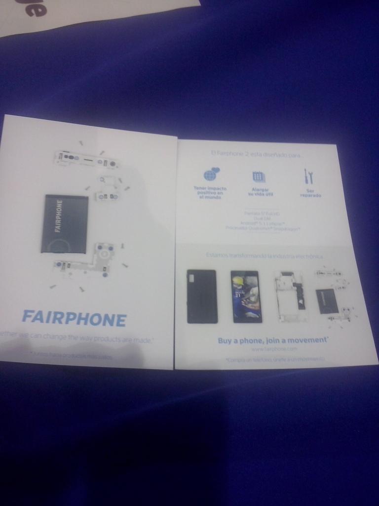 xavier_rubio's tweet photo. I @fairphone_bcn @Fairphone explica el seu projecte a #MobileSocialCongress @setemcat #AltresEconomies https://t.co/h0AwsjnSn2