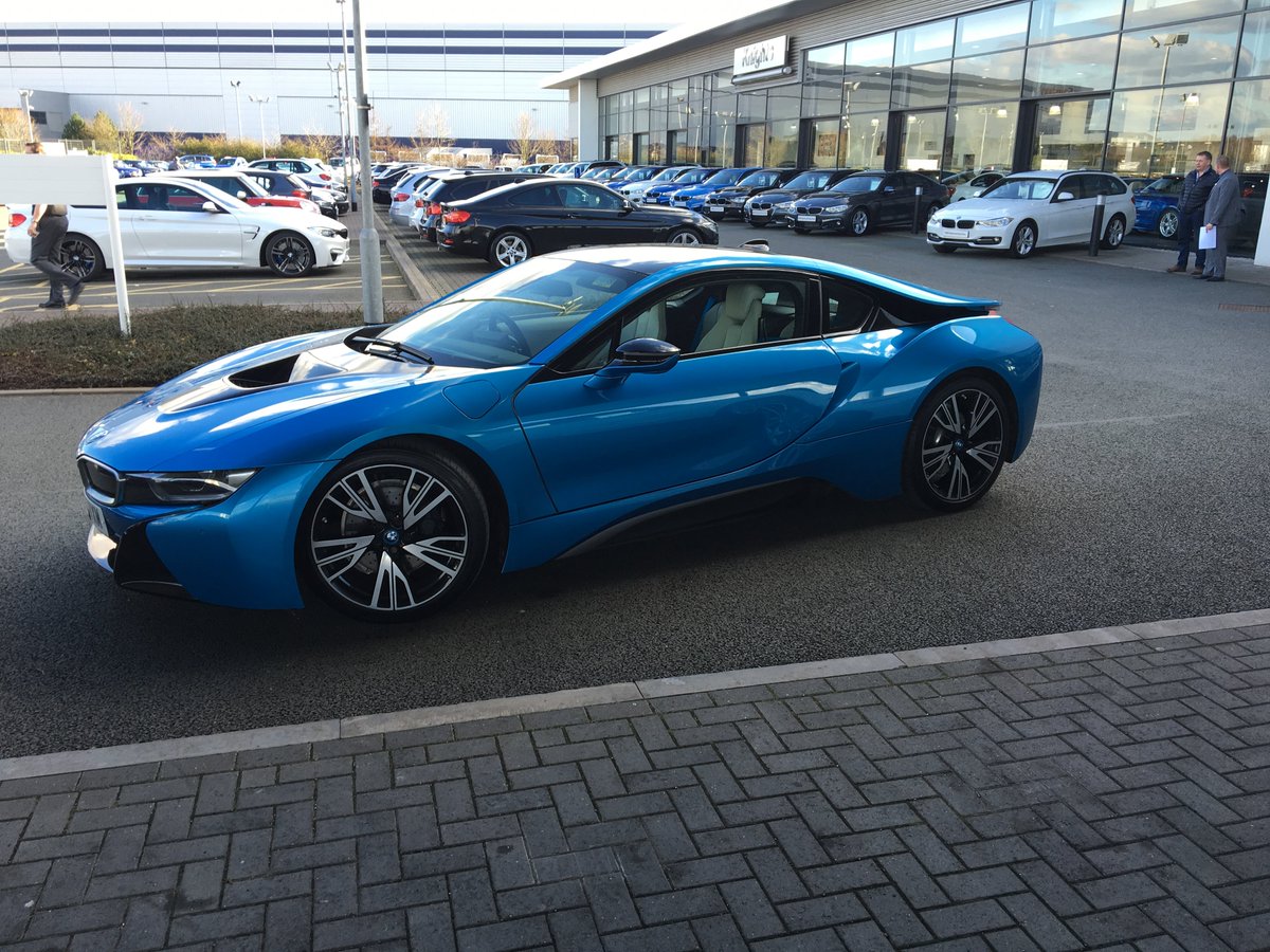 InsightLeasing's tweet photo. What an experience! Today we have driven the #BMW i8
Special thanks to @knightsbmw https://t.co/WY3pOzfhx8