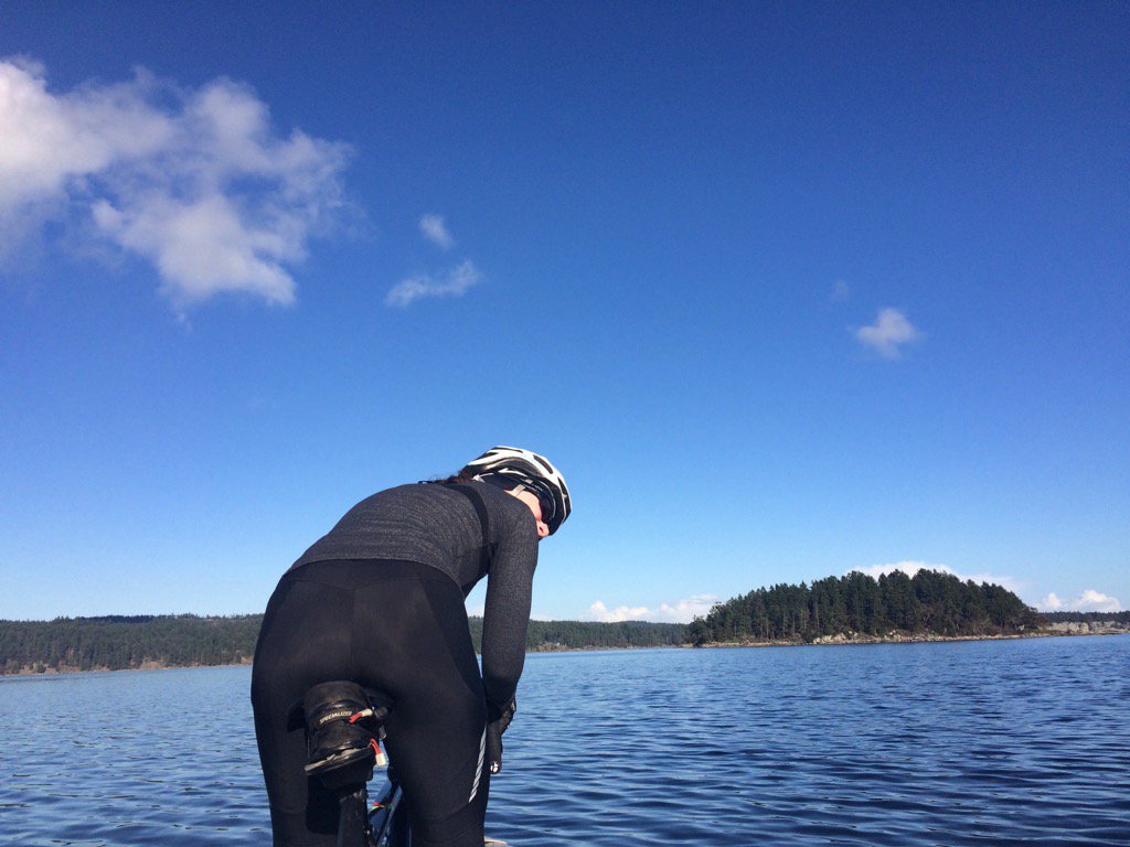 vanisle_sailor's tweet photo. wow! this Cross bike will go anywhere. Riding to Mudge Island this fine day. #cx #cycling #vanisle https://t.co/76g3ZYy0ox
