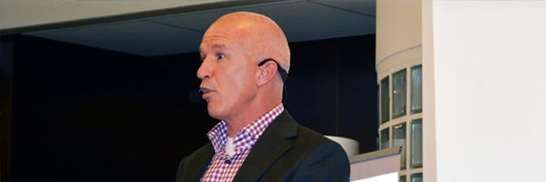 CJB010's tweet image. Bijeenkomst #cjb010 9 maart @HotelNewYork over leiderschap en zzp met #franswijngaarden: cjbrotterdam.nl/agenda-item/10…