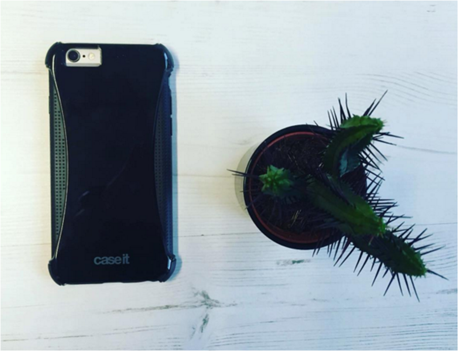 YourCaseit's tweet photo. Protect your iPhone from any accident #rugged #adventure #justincase #bettersafethansorry https://t.co/SHOmB8JfLo