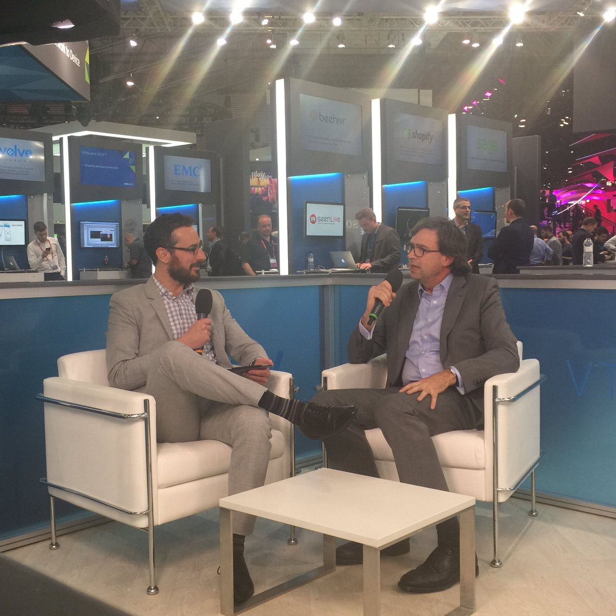 MonicaHrubcin's tweet photo. Watch as @AirWatch Andrew Berenato interviews @ProntoForms CEO on #VMWareTV #digitalworkspace #MWC16 https://t.co/ZZaGpcJ1n3
