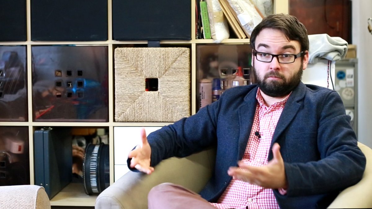 EveryPicFilms's tweet image. Artist Chris Paul Daniels (@Unravelfilm) talks about the entrapments of self help language
everypicturefilms.com/#/chrispauldan…