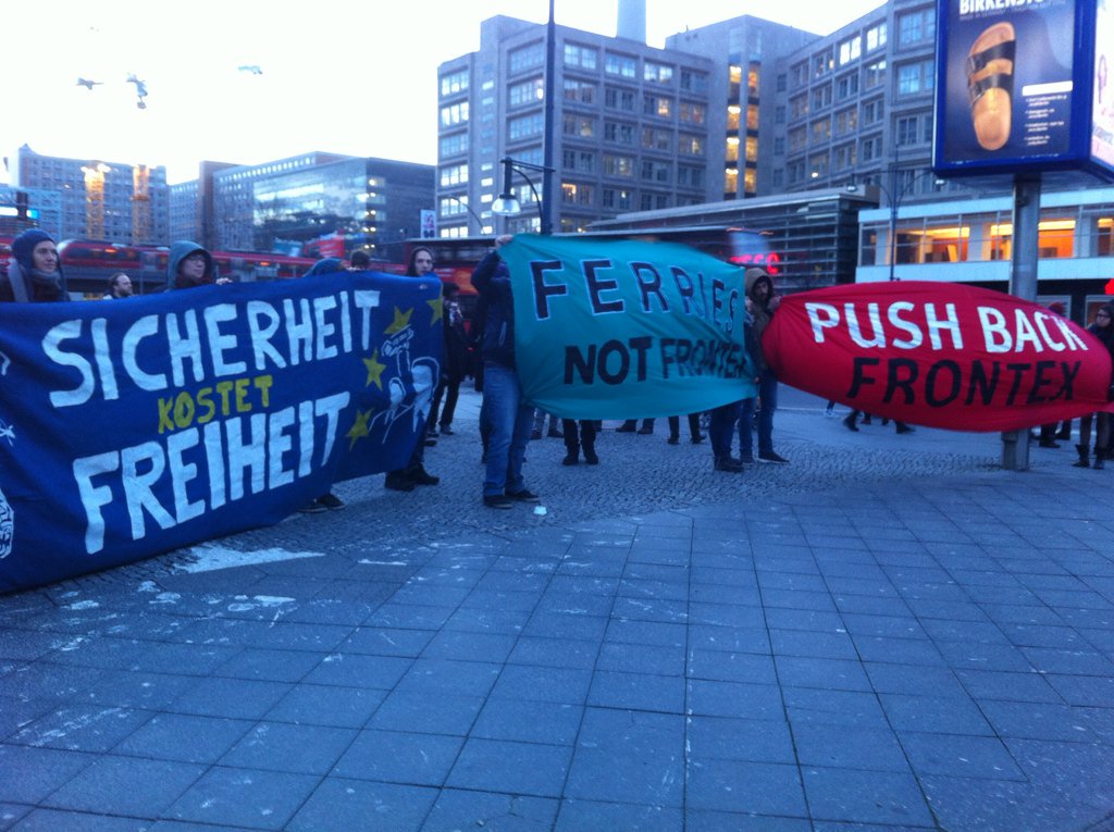 alarm_phone's tweet photo. Right now @ the European Police Congress Demo against Frontex! #FightFortressEurope #FerriesNotFrontex #epk16 https://t.co/cjTsGYqVOQ