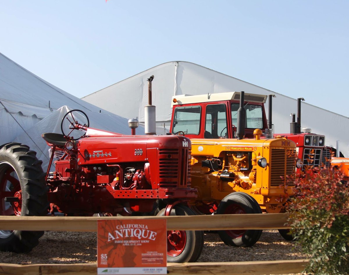 Check out these beauts from #WAE16! #TractorTuesday <a href="/FarmKidLife/">FarmKidLife</a> <a href="/TractorPictures/">TractorPicsDaily</a>
