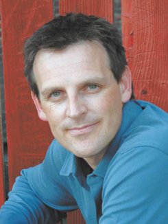 ChangingHandsJr's tweet photo. This Saturday, 2pm: @patrickcarman hits Phoenix with VOYAGERS #OmegaRising. Watch out for sea monsters and pirates! https://t.co/0wtEs1lqRd