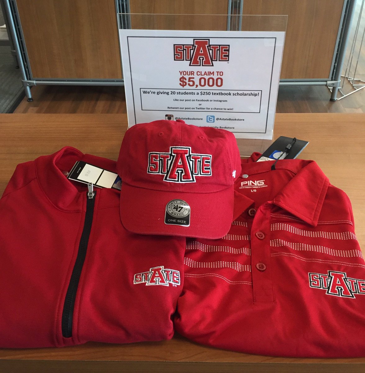 AstateBookstore's tweet photo. It's #twittertuesday >>Retweet &amp; Favorite<< for a chance to win! Winner will be announced at 4:30! https://t.co/gwHakh3tZv