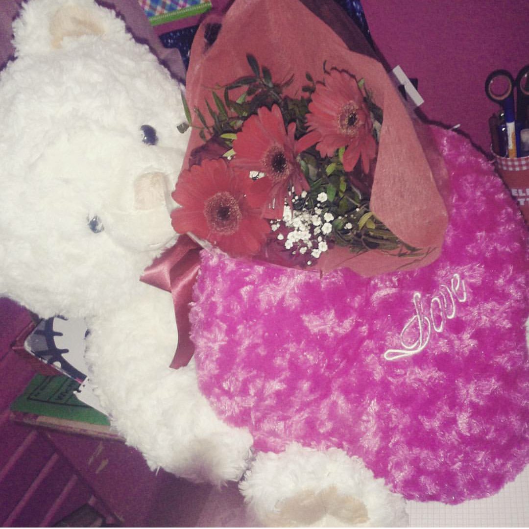 Merci darling ♡
#valentineday #14febrero #teddybear #roses #happy #loveyou #habibi #S