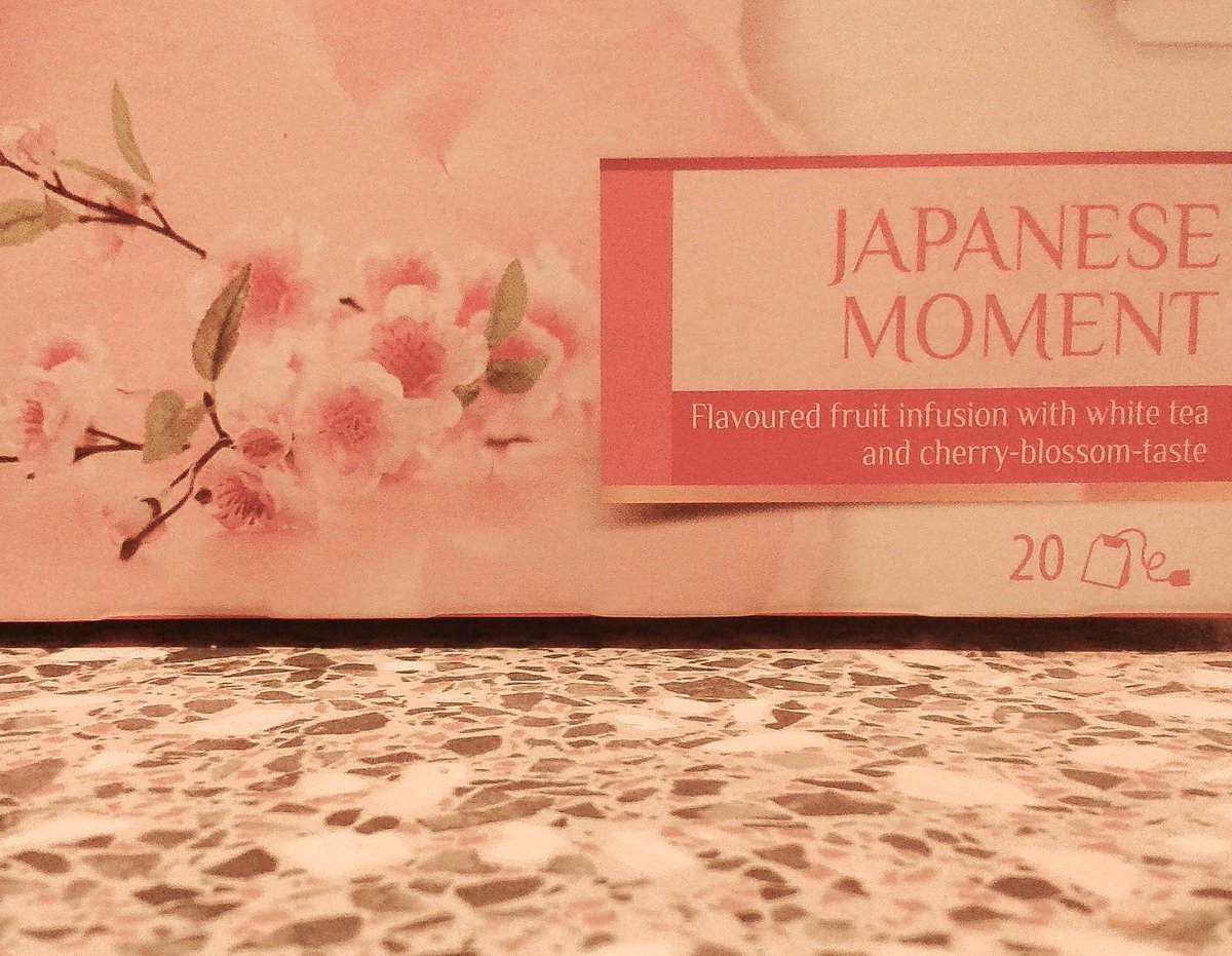 szonii11's tweet photo. I got a new tea and it's like Heaven *.* https://t.co/SPulUJvQhk