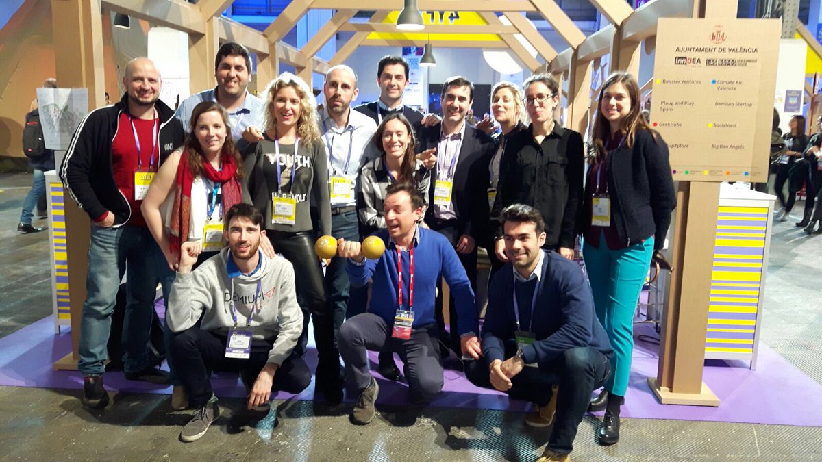 vlciconnect's tweet photo. Stand Valencia onfire en #4YFN #StartItInValencia #ComunidadVITe #MWC16 https://t.co/LBFOSrmqdM