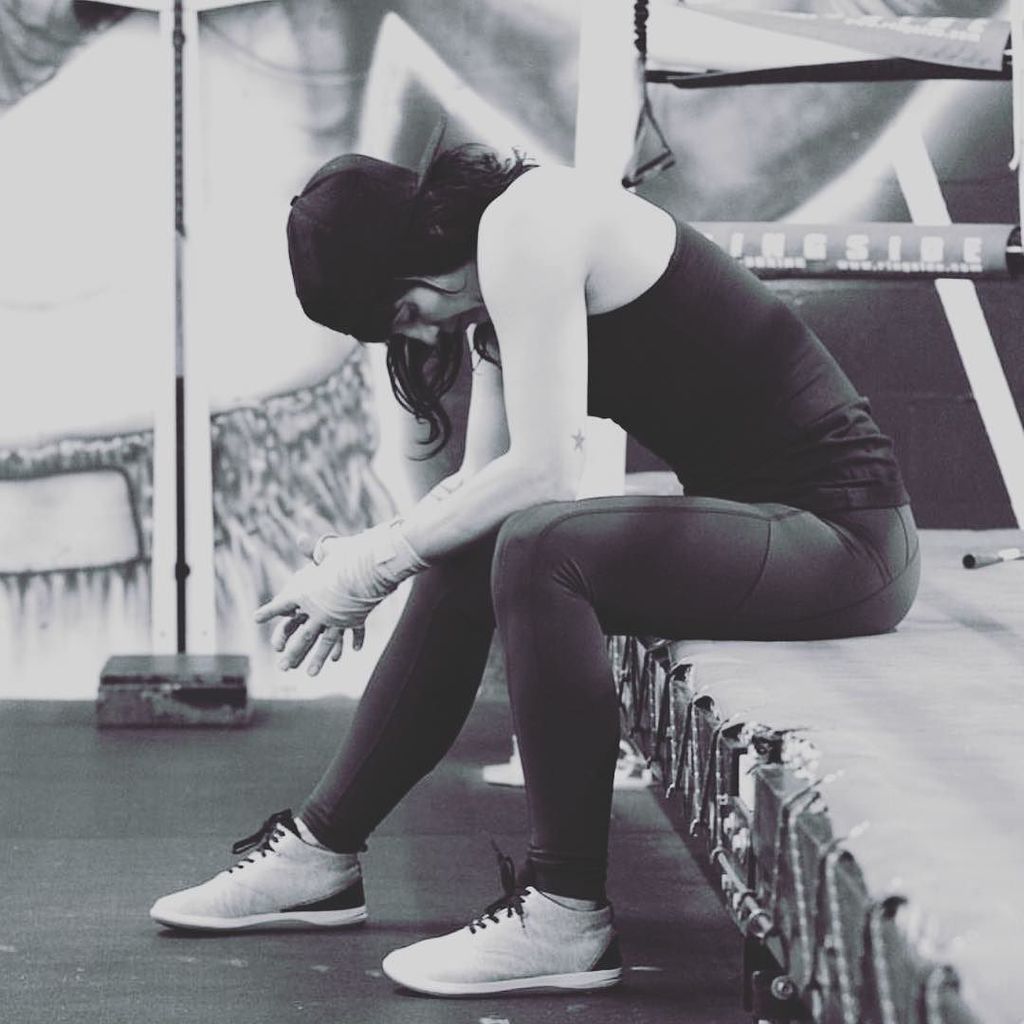 Chill pill Mids about to hit the ring with <a href="/vancitybanana/">Anna Banana</a> at @eastsideboxingclub #unitedbymotion #newathleticstanda…